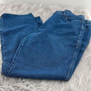 Vintage Newport News straight leg size 18 jean inseam 34”.
